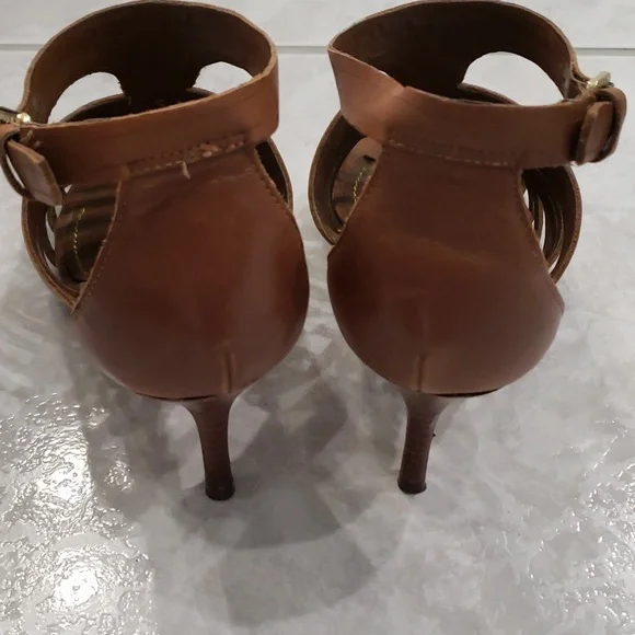 Ivanka Trump heels - Picture 4 of 9